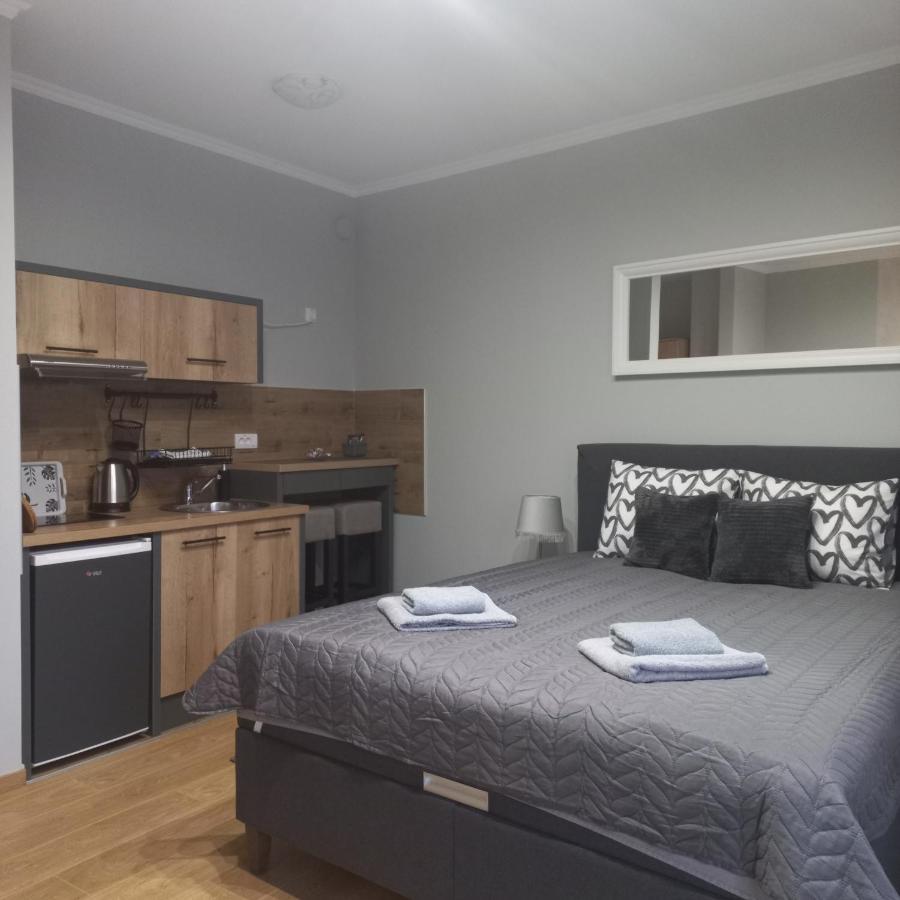 Apartman Lola Subotica Buitenkant foto