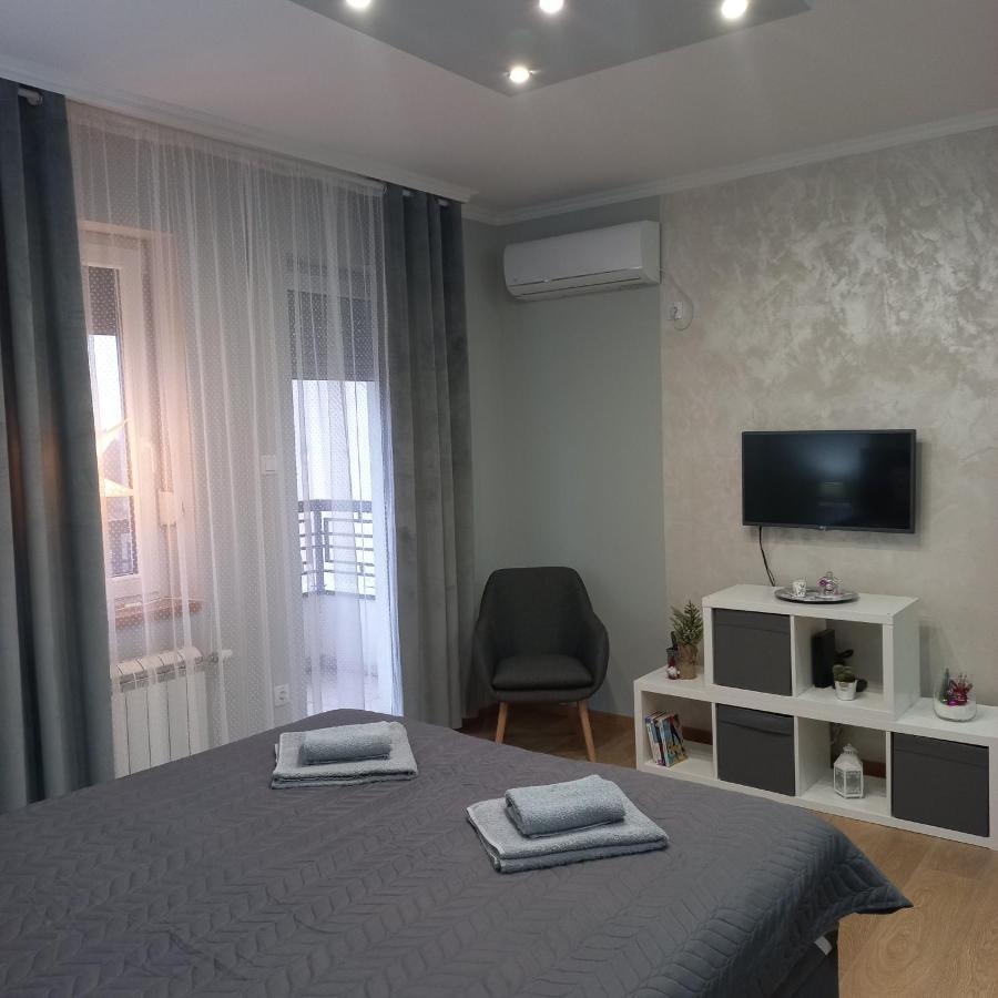 Apartman Lola Subotica Buitenkant foto