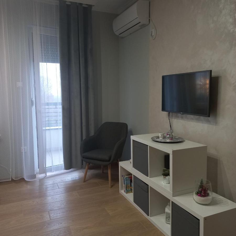 Apartman Lola Subotica Buitenkant foto