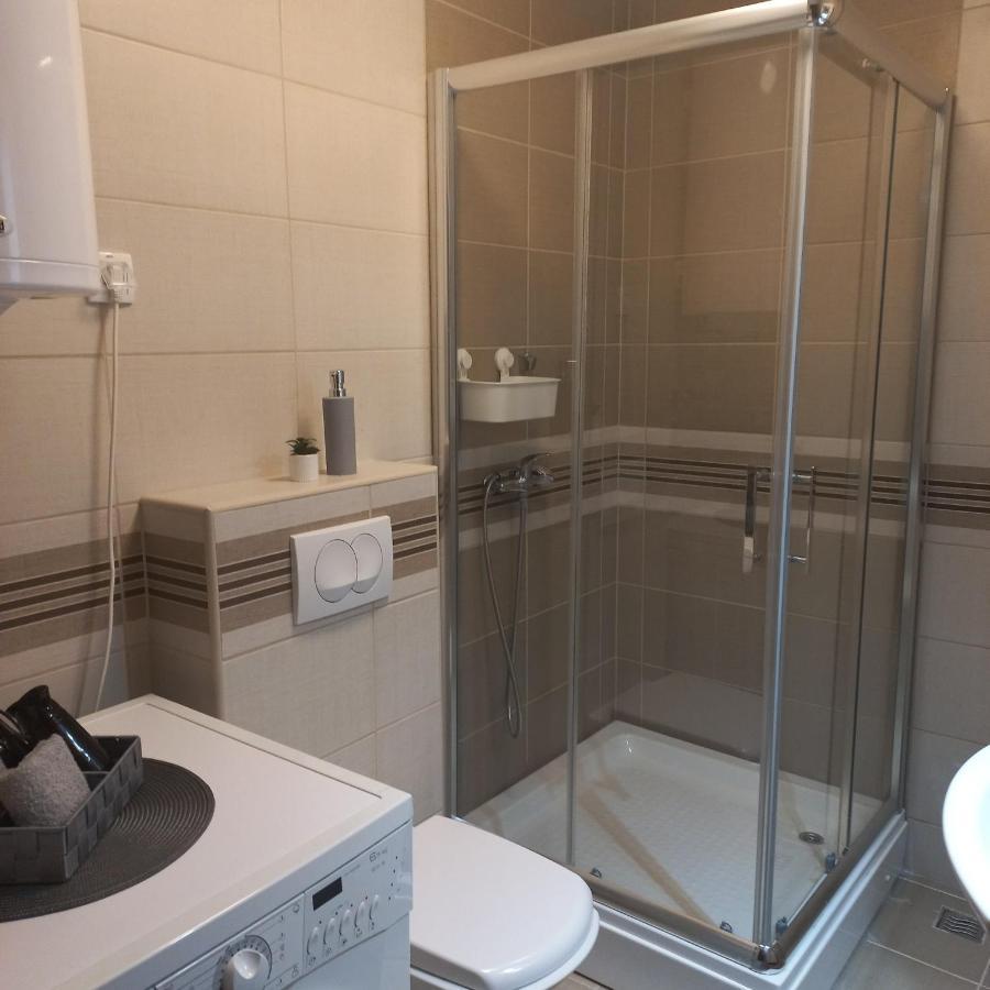 Apartman Lola Subotica Buitenkant foto