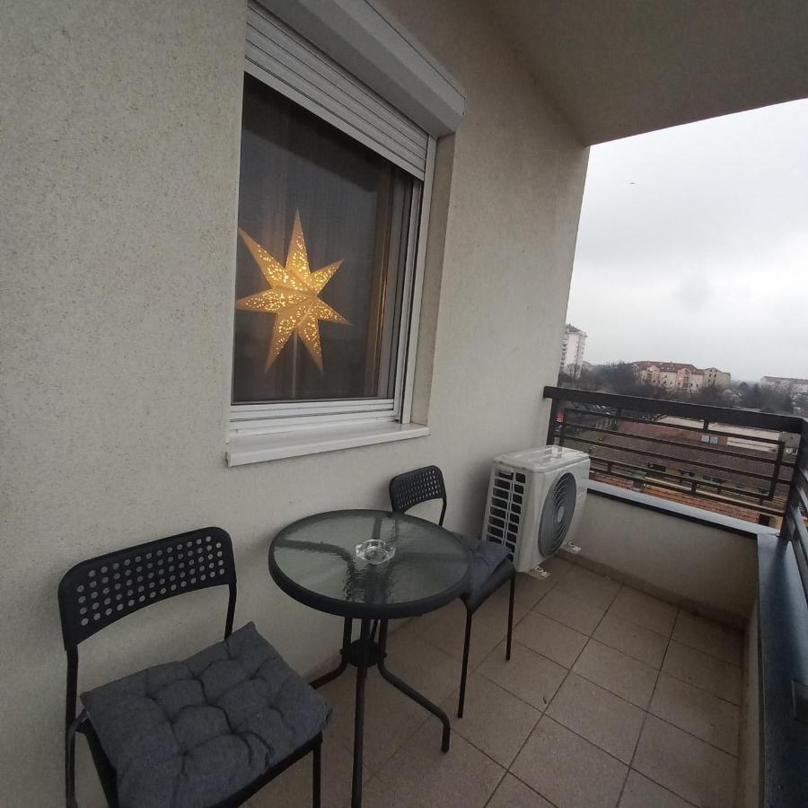 Apartman Lola Subotica Buitenkant foto