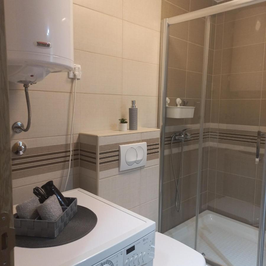 Apartman Lola Subotica Buitenkant foto